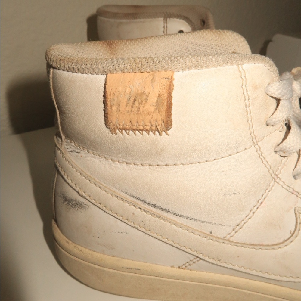 Retro Nike High Tops - Picture 4 of 10